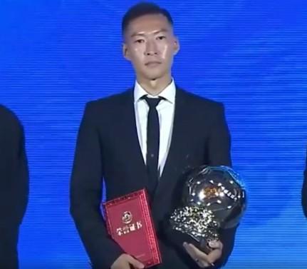 金沙娱乐城app下载-吴曦：我希望年轻球员20岁就能爆发；不断前插助攻是我的风格